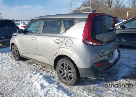2022 Kia Soul Lx z USA, uszkodzony, nr VIN KNDJ23AU2N7811170